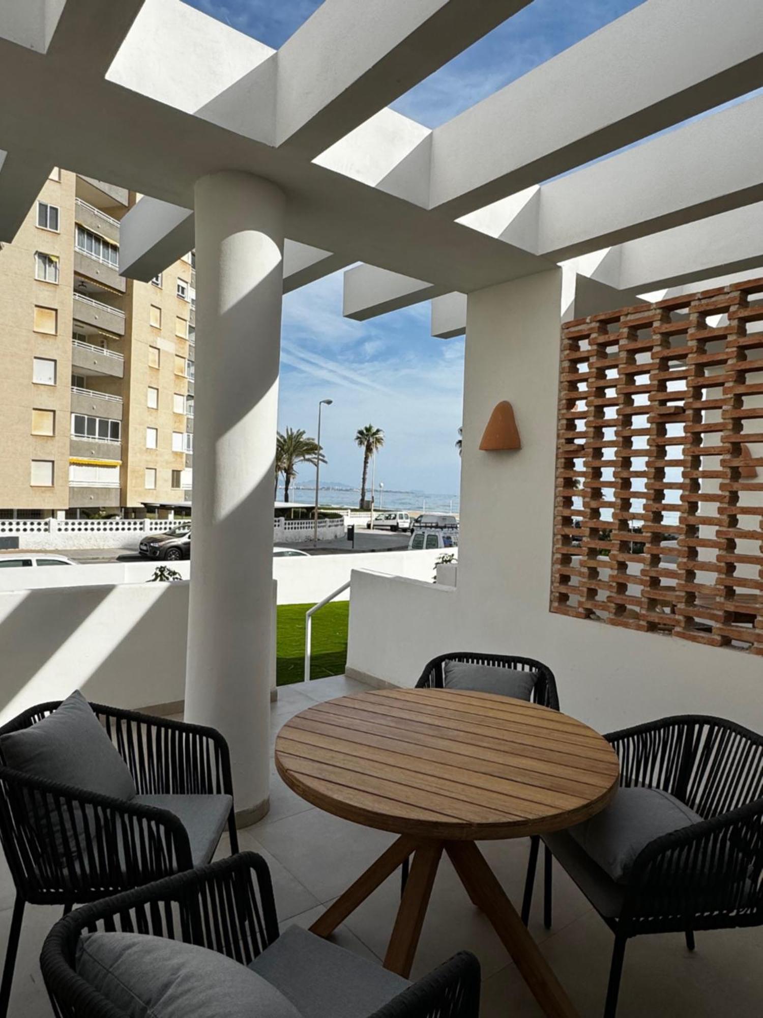 Reyes Catolicos Premium Beach, Playa Urbanova, Аликанте Екстериор снимка