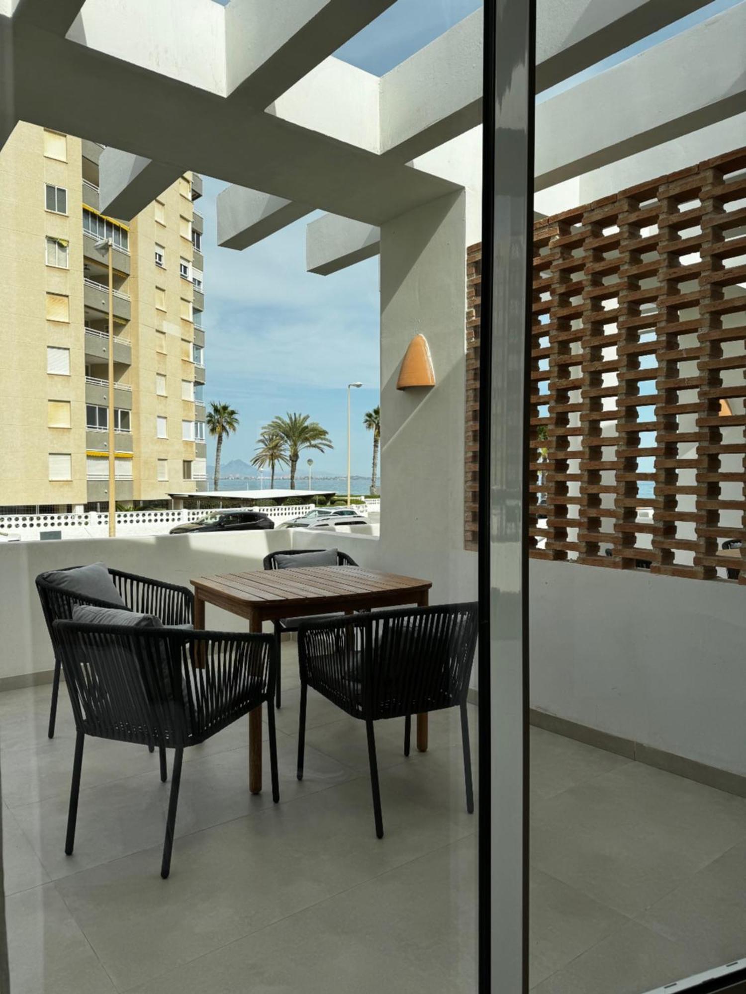 Reyes Catolicos Premium Beach, Playa Urbanova, Аликанте Екстериор снимка